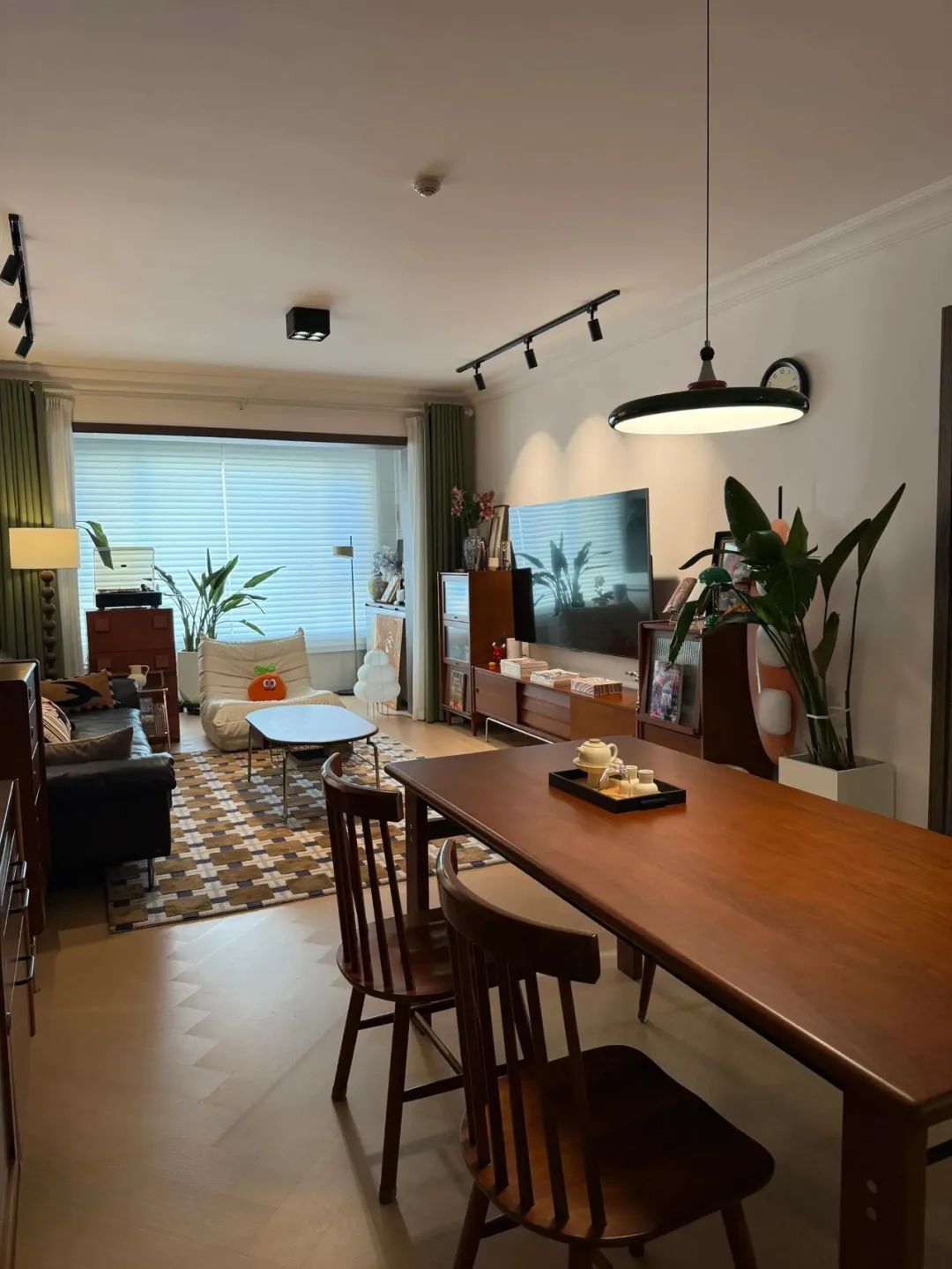 87平小户型，普通人好抄作业的中古风小家。